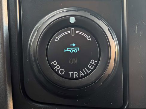 Used 2025 Ford F150 XLT w/ Equipment Group 302A MID image 37