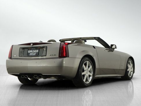 Used 2005 Cadillac XLR image 6
