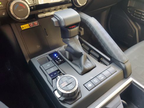 Used 2025 Toyota 4Runner TRD Off-Road Premium image 29