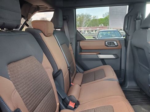 Used 2023 Ford Bronco Outer Banks image 18