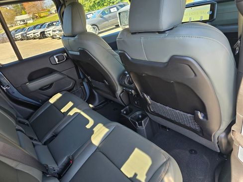 New 2026 Jeep Gladiator Mojave image 23