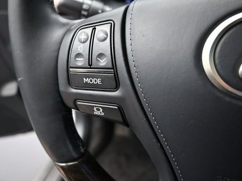Used 2013 Lexus LS 460 L w/ Ultra Luxury Pkg RWD image 6