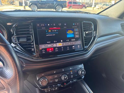 Used 2023 Dodge Durango GT image 16