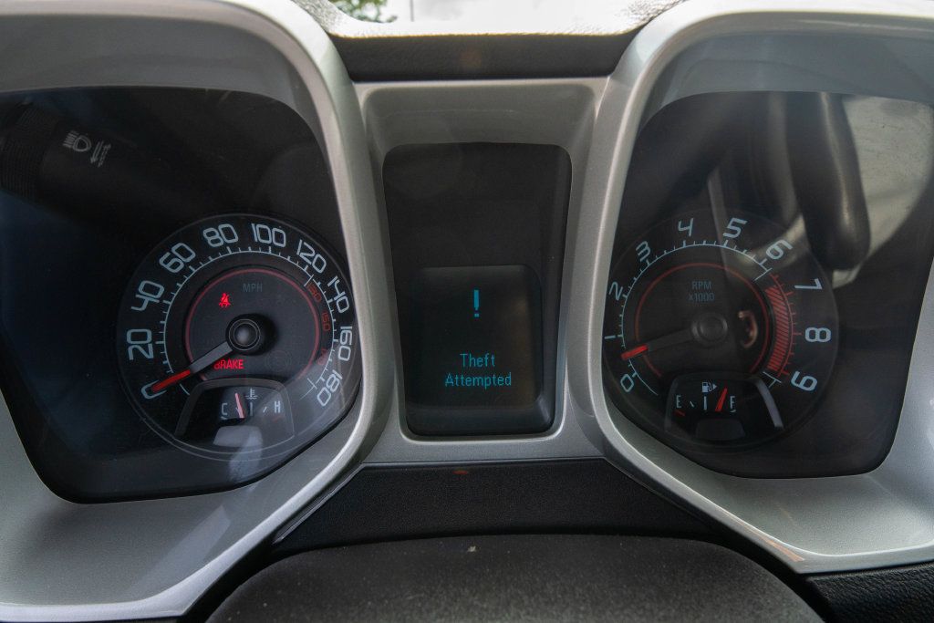 Used 2011 Chevrolet Camaro SS RWD image 19
