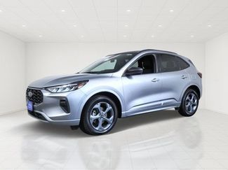 Certified 2023 Ford Escape ST-Line w/ Tech Pack #1 AWD/4WD video 2