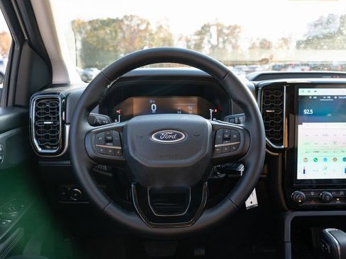 New 2025 Ford Ranger XLT w/ FX4 Off-Road Package AWD/4WD image 28