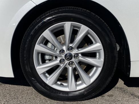 Used 2024 Toyota Corolla SE image 8