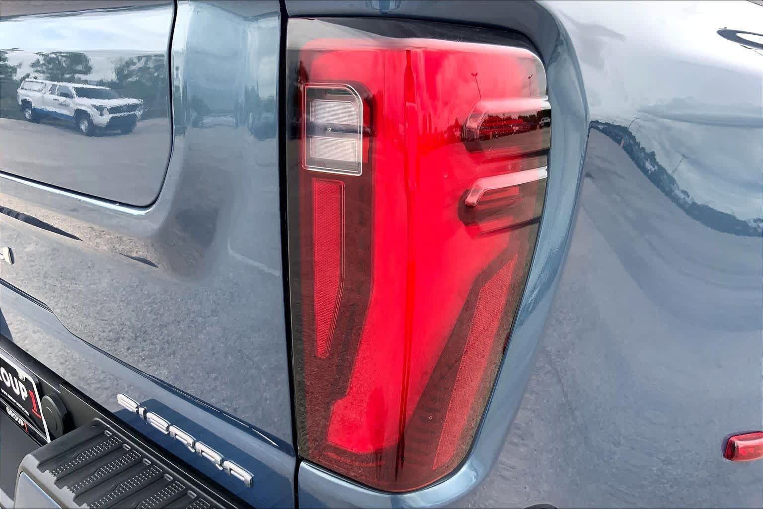 Used 2025 GMC Sierra 3500 Denali Ultimate AWD/4WD image 30