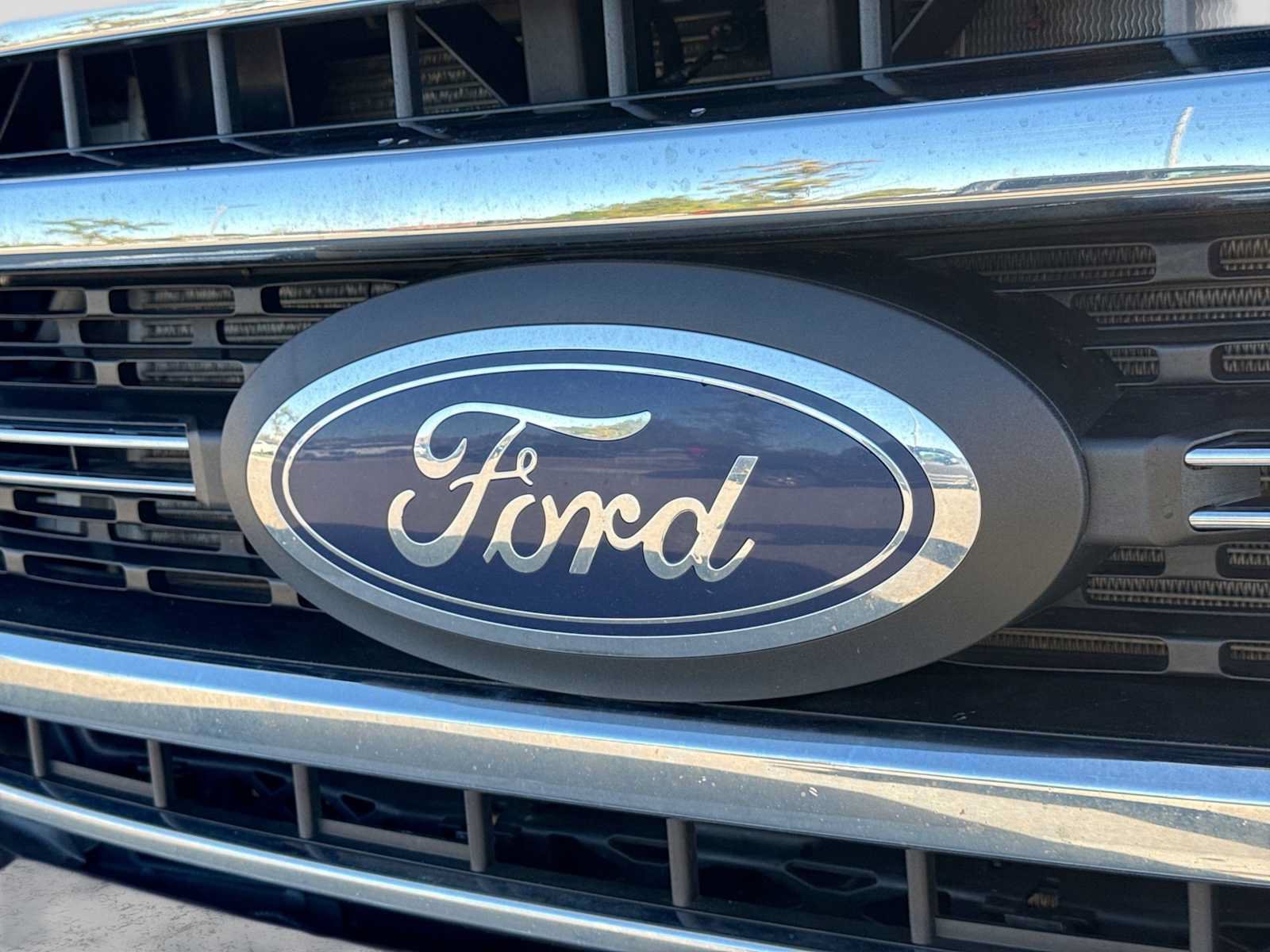Used 2022 Ford F250 Lariat w/ Lariat Ultimate Package AWD/4WD image 11