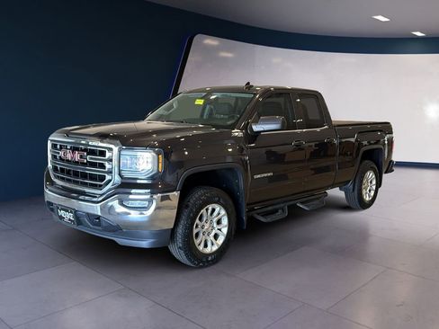 Used 2016 GMC Sierra 1500 SLE w/ SLE Value Package AWD/4WD image 3