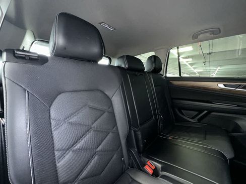 Used 2024 Volkswagen Atlas SE FWD image 26