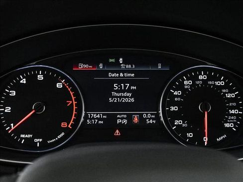 Used 2023 Audi Q5 2.0T Premium w/ Convenience Package AWD/4WD image 11