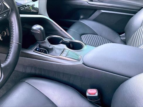 Used 2023 Toyota Camry SE image 15