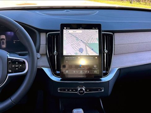 New 2026 Volvo XC90 T8 Plus image 28