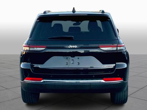 Used 2023 Jeep Grand Cherokee Limited image 4