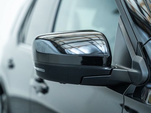 Used 2025 Honda Pilot Elite image 18