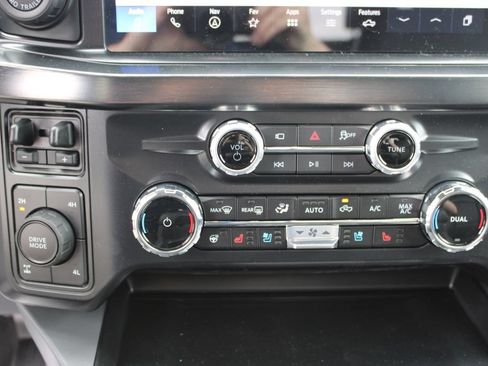New 2026 Ford F350 Lariat w/ Black Appearance Package AWD/4WD image 2