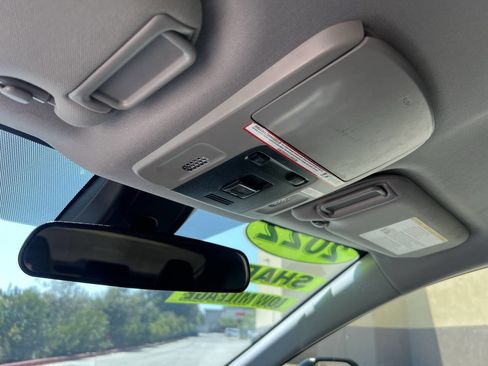 Used 2022 Toyota Camry SE image 34