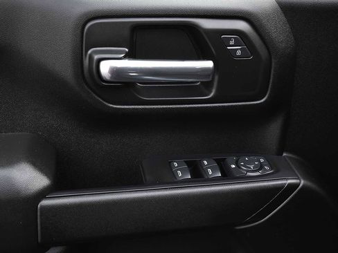 Used 2024 Chevrolet Silverado 1500 Custom image 21