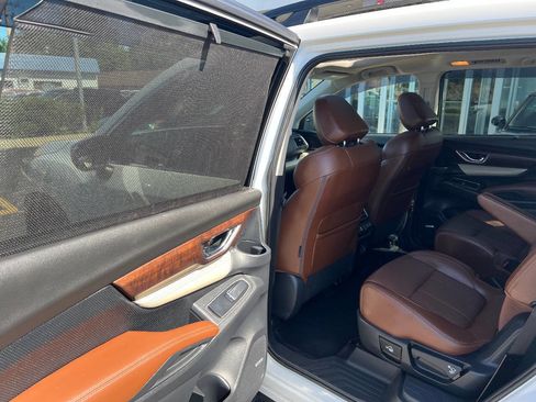 Used 2019 Subaru Ascent Touring AWD/4WD image 25