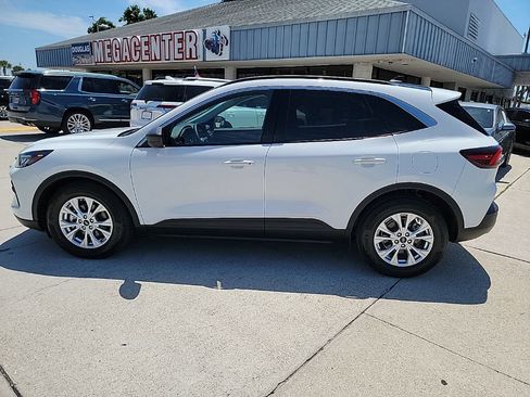 Used 2023 Ford Escape Active w/ Tech Pack #1 image 2