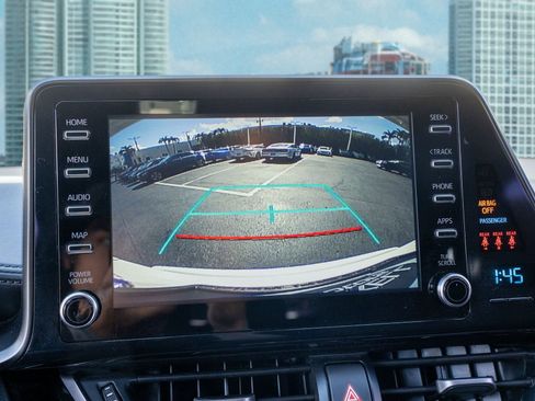 Used 2019 Toyota C-HR LE image 32