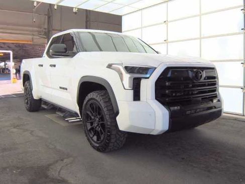 Used 2022 Toyota Tundra SR5 image 3