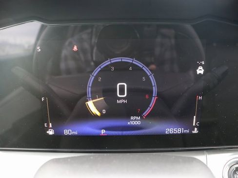 Used 2025 Chevrolet Trax LT image 18