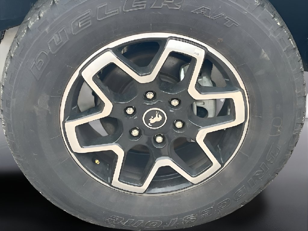 Used 2024 Ford Bronco Outer Banks AWD/4WD image 30