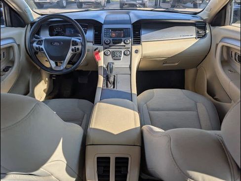 Used 2015 Ford Taurus SEL image 17