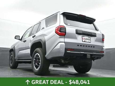 Used 2025 Toyota 4Runner TRD Off-Road AWD/4WD image 51