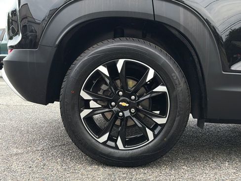 Used 2021 Chevrolet TrailBlazer LT w/ Sun and Liftgate Package FWD image 6
