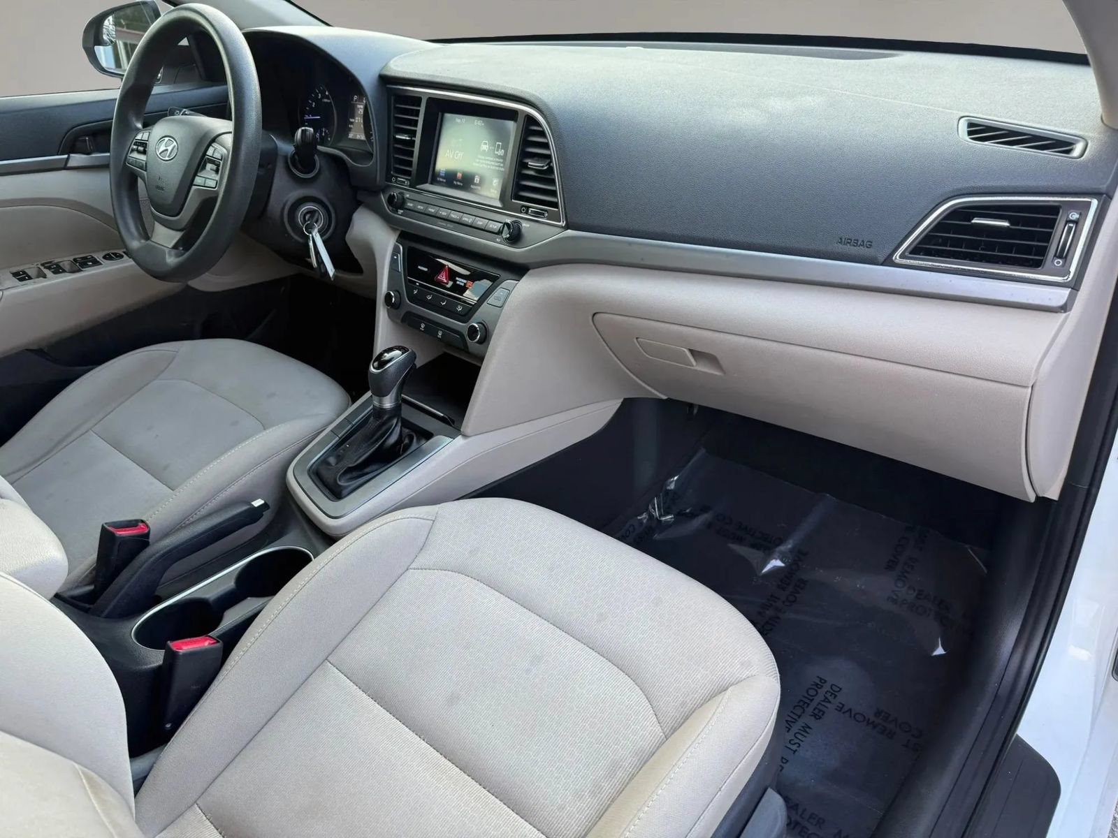 Used 2017 Hyundai Elantra SE FWD image 24