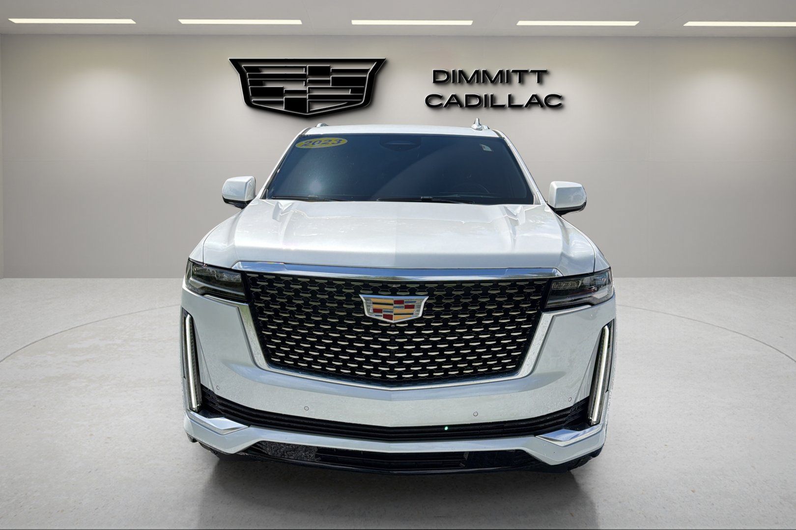 Certified 2023 Cadillac Escalade ESV Premium Luxury w/ LPO, Illumination Package AWD/4WD image 2