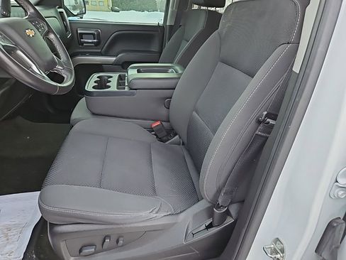 Used 2018 Chevrolet Silverado 1500 LT w/ LT Eassist Package image 19