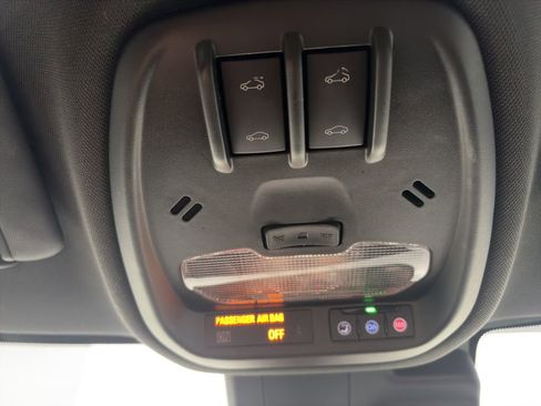 Used 2024 Chevrolet Trax RS w/ Sunroof Package image 14