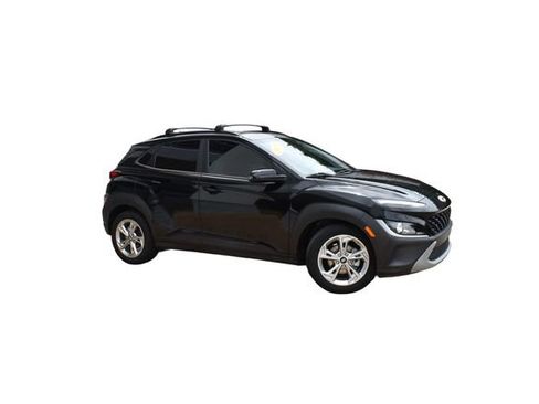 Used 2022 Hyundai Kona SEL FWD image 2