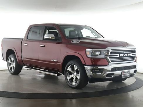 Used 2022 RAM 1500 Laramie AWD/4WD image 2
