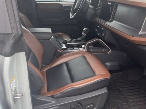 Used 2024 Ford Bronco Outer Banks AWD/4WD image 8