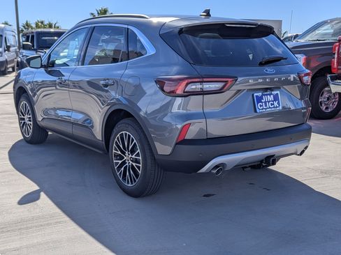 New 2026 Ford Escape SE w/ Class II Trailer Tow Package image 4