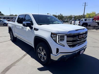 New 2026 GMC Sierra 1500 SLT w/ SLT Convenience Package