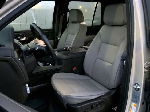 Used 2023 GMC Yukon SLT image 7