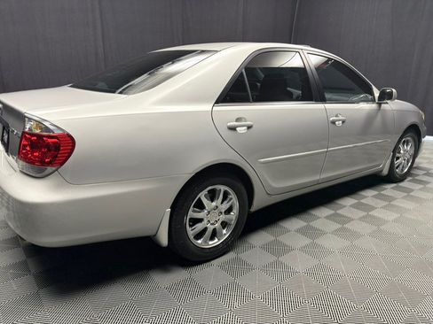 Used 2006 Toyota Camry XLE FWD Sedan 3.0L 6-Cyl image 17