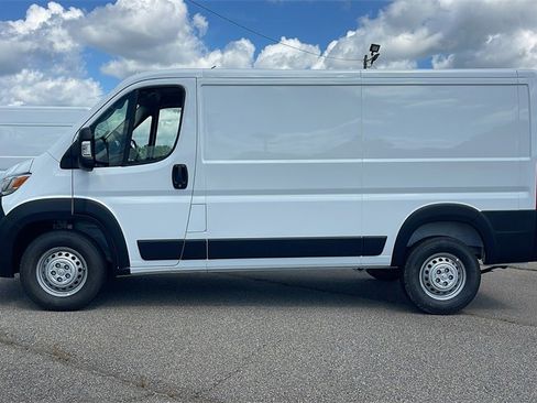 New 2025 RAM ProMaster 1500 w/ Convenience Group image 4