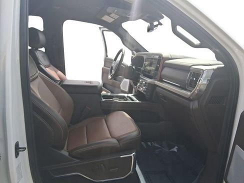 Used 2025 Ford F250 King Ranch AWD/4WD image 17