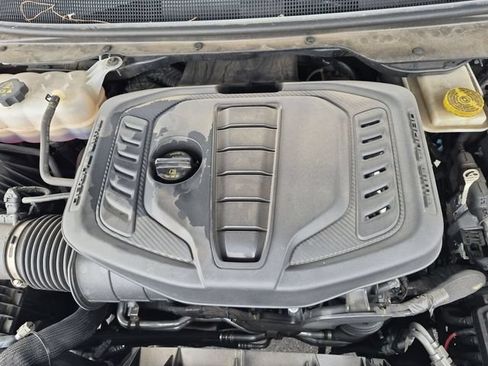 Used 2024 Jeep Wagoneer Series II AWD/4WD image 38