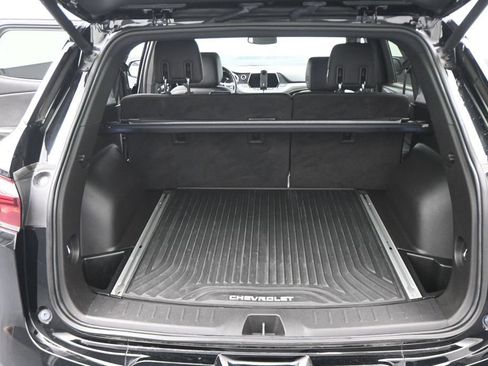 Used 2019 Chevrolet Blazer Premier w/ Sun and Wheels Package AWD/4WD image 4