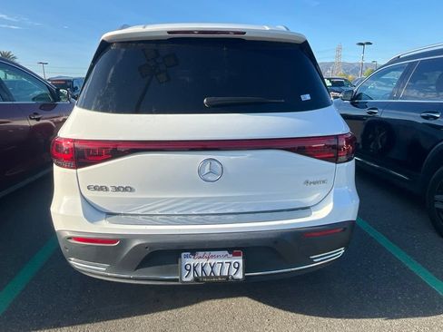 Used 2023 Mercedes-Benz EQB 300 4MATIC w/ Exclusive Package image 4