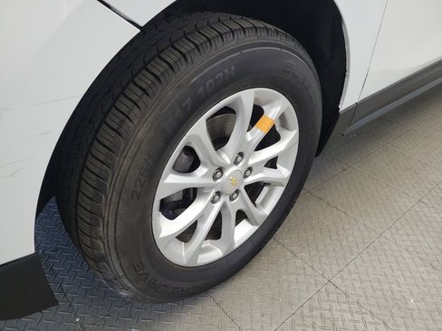Used 2019 Chevrolet Equinox LS AWD/4WD image 31