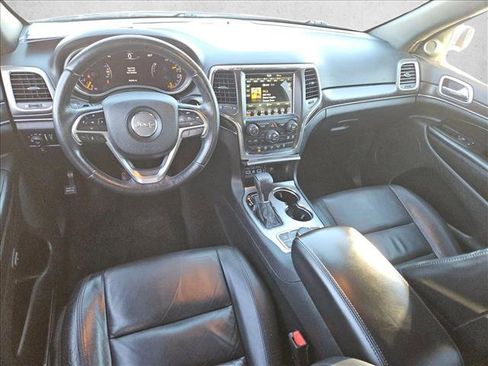 Used 2018 Jeep Grand Cherokee Limited image 18